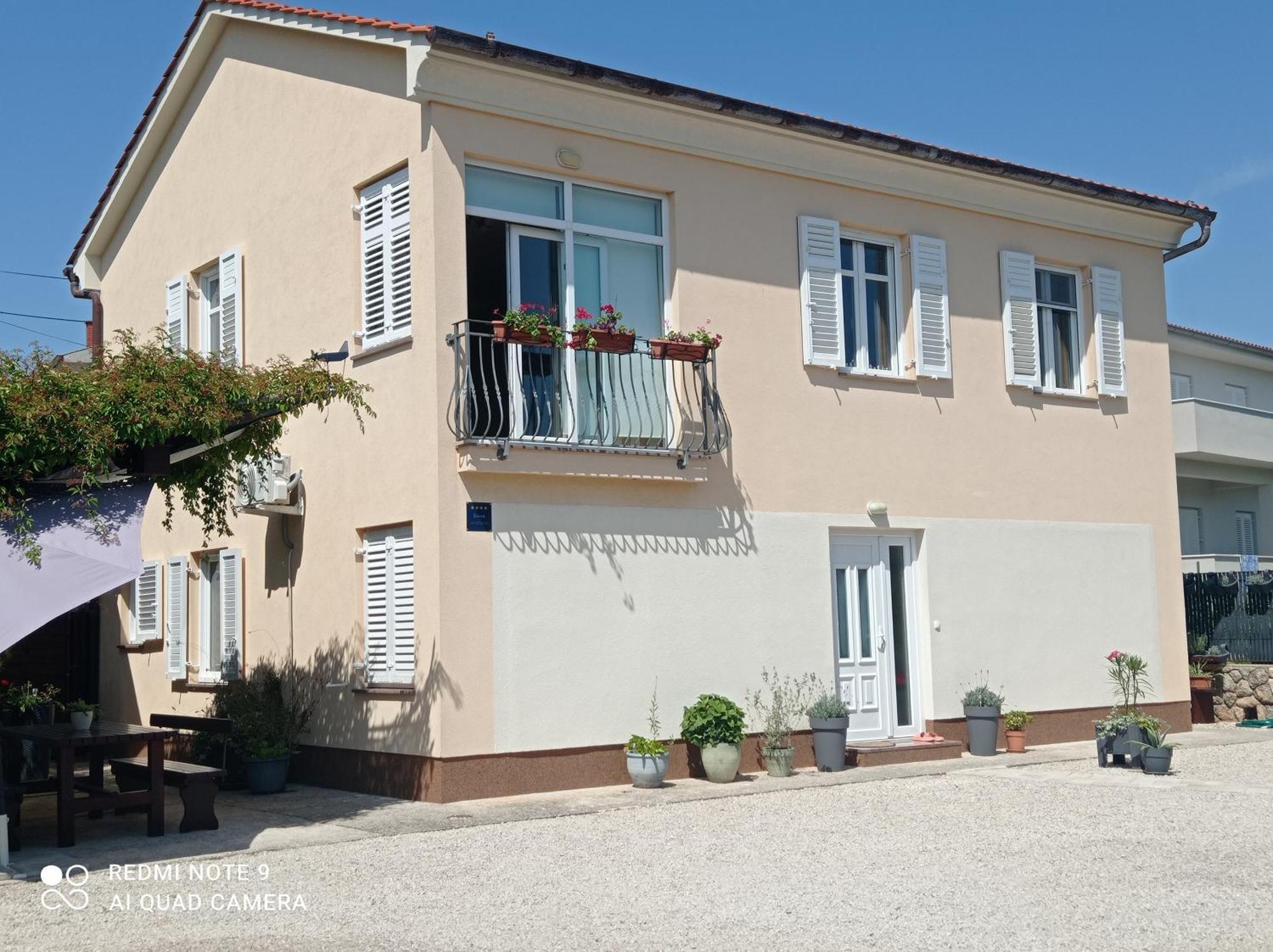 Linda Apartament *